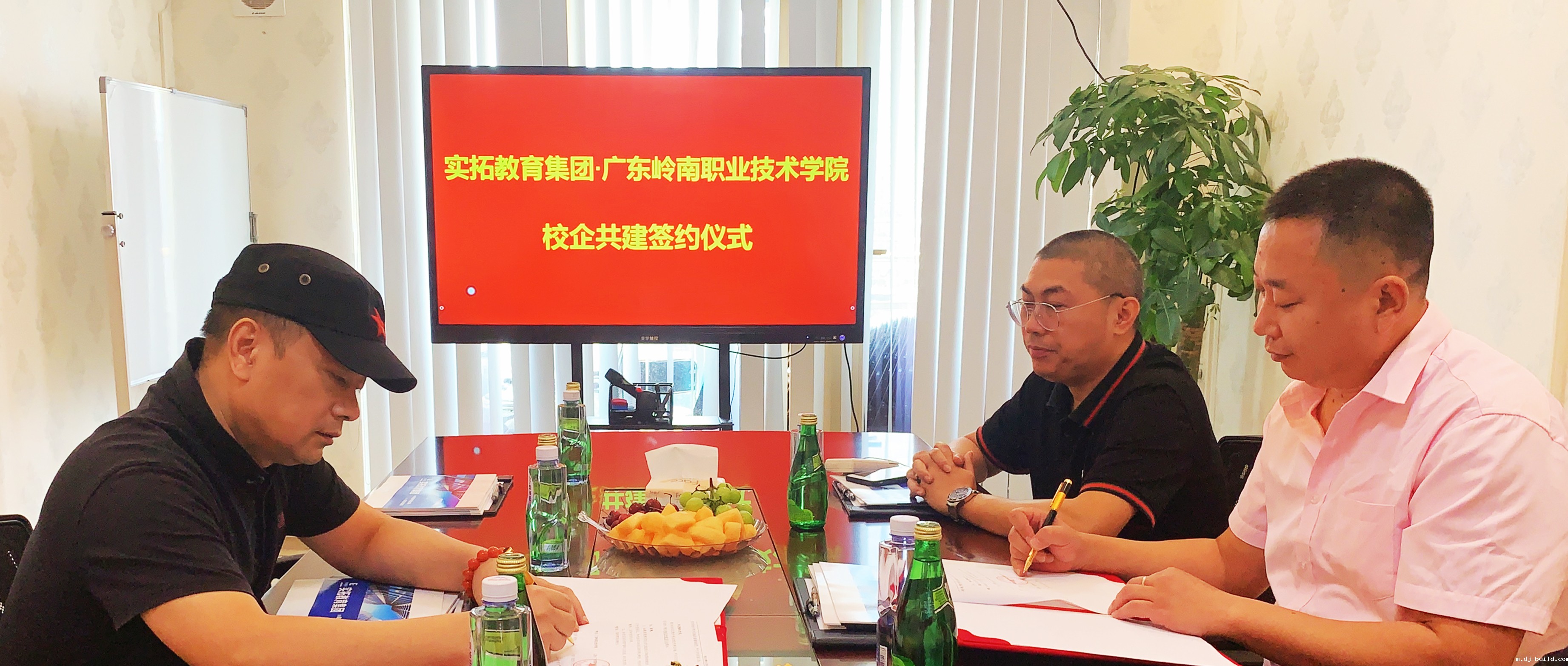 678副本.jpg 678副本.jpg