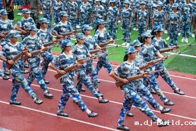 热血青春！直击广东岭南现代技师学院2024级新生综合素质训练总结表彰大会现场！